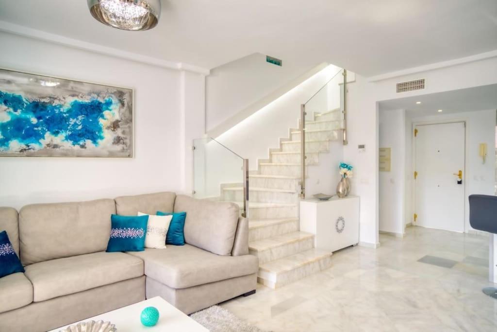 Feriehus Luxury With Games & Sea Views